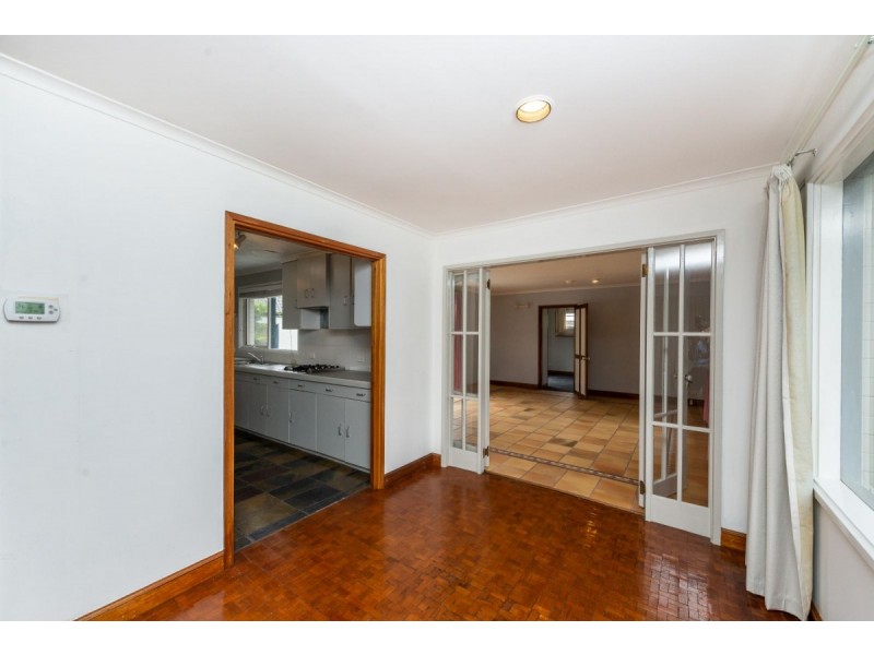 14 Lynch Street, Hughes ACT 2605
