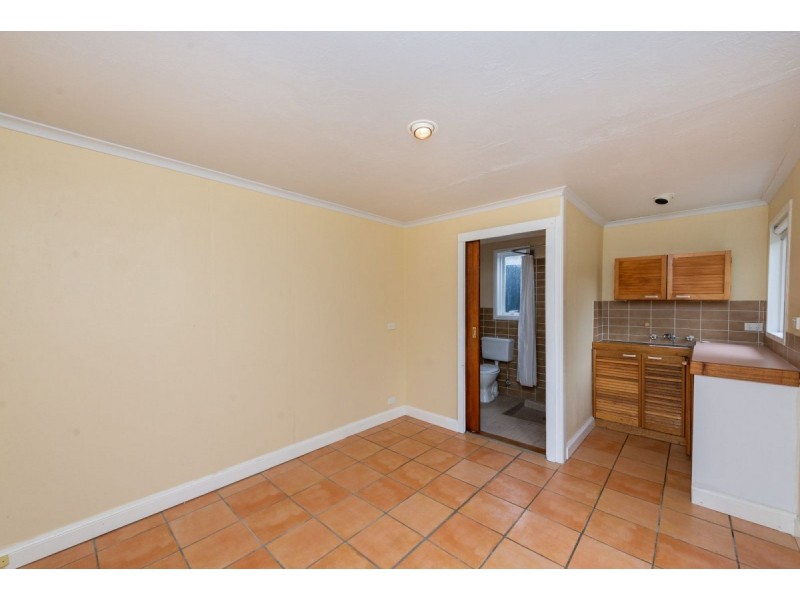14 Lynch Street, Hughes ACT 2605