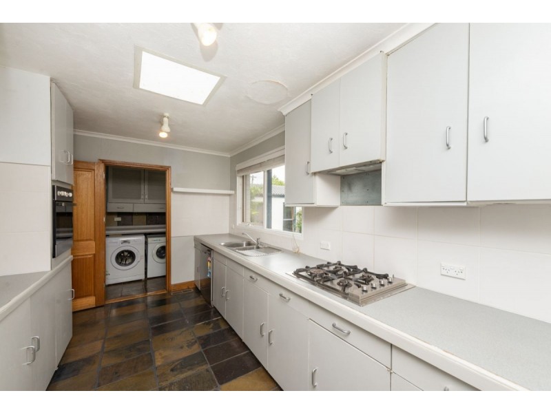14 Lynch Street, Hughes ACT 2605