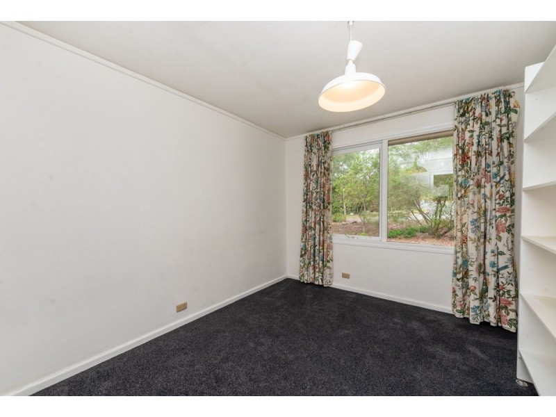 14 Lynch Street, Hughes ACT 2605