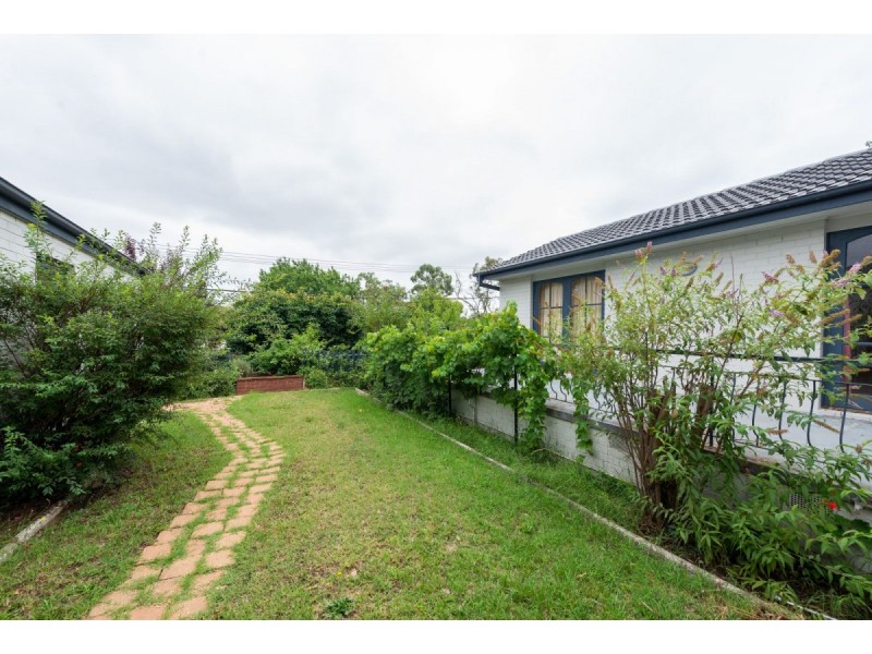 14 Lynch Street, Hughes ACT 2605