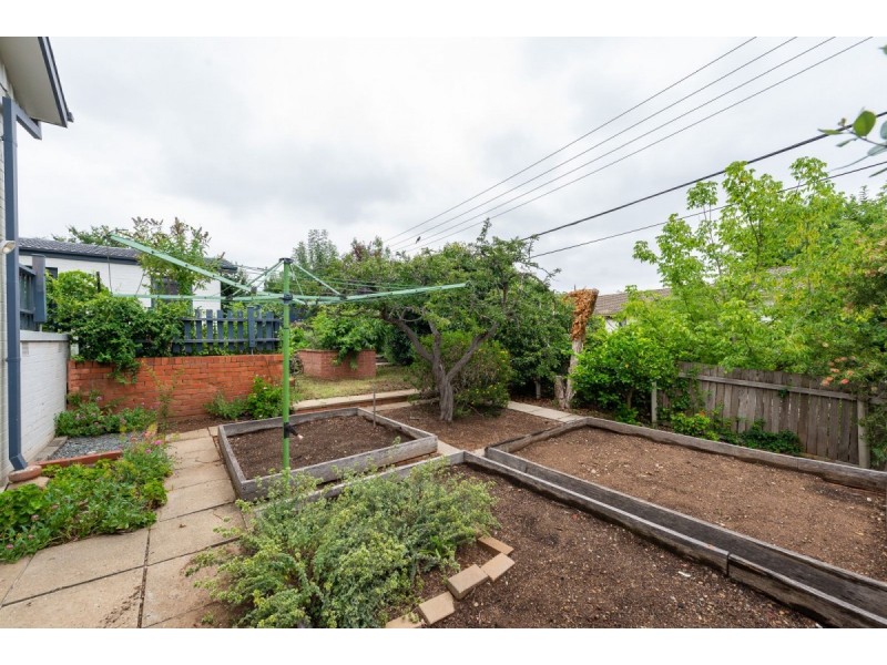 14 Lynch Street, Hughes ACT 2605
