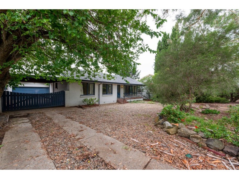 14 Lynch Street, Hughes ACT 2605
