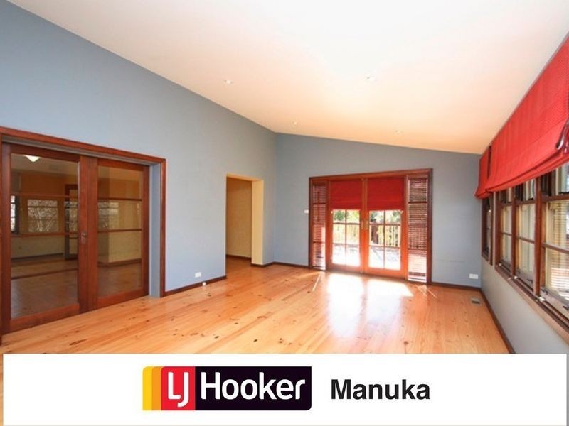 17 Vaughan Gardens, Narrabundah ACT 2604