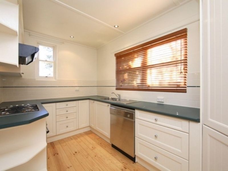 17 Vaughan Gardens, Narrabundah ACT 2604