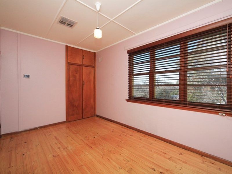 17 Vaughan Gardens, Narrabundah ACT 2604