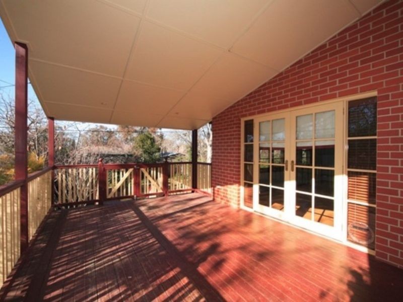 17 Vaughan Gardens, Narrabundah ACT 2604