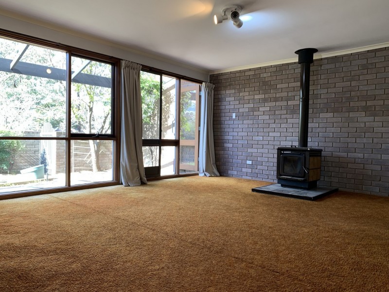 105 Barnet Close, Swinger Hill ACT 2606