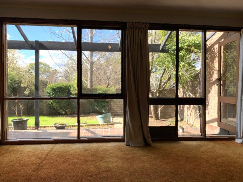 105 Barnet Close, Swinger Hill ACT 2606