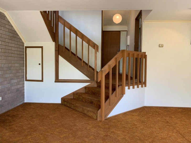 105 Barnet Close, Swinger Hill ACT 2606