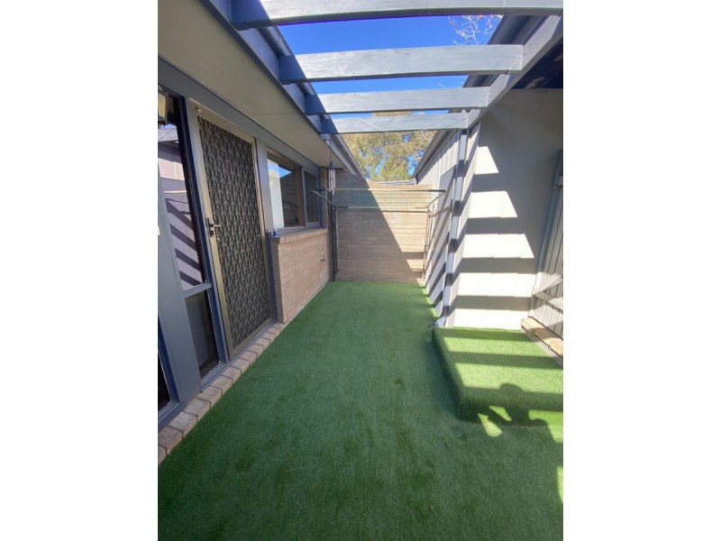 105 Barnet Close, Swinger Hill ACT 2606