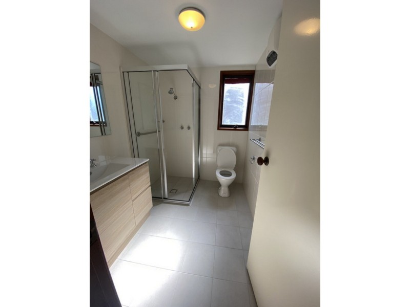 105 Barnet Close, Swinger Hill ACT 2606