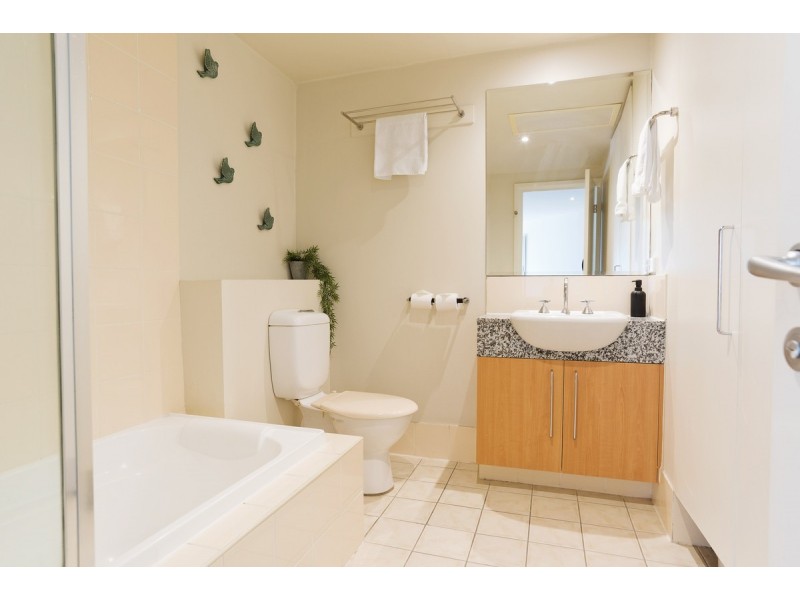 6/10 Dominion Circuit, Forrest ACT 2603