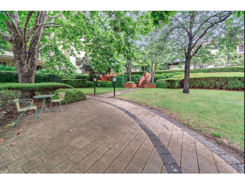 6/10 Dominion Circuit, Forrest ACT 2603