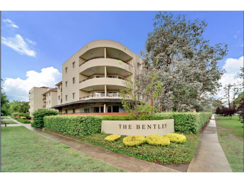 6/10 Dominion Circuit, Forrest ACT 2603