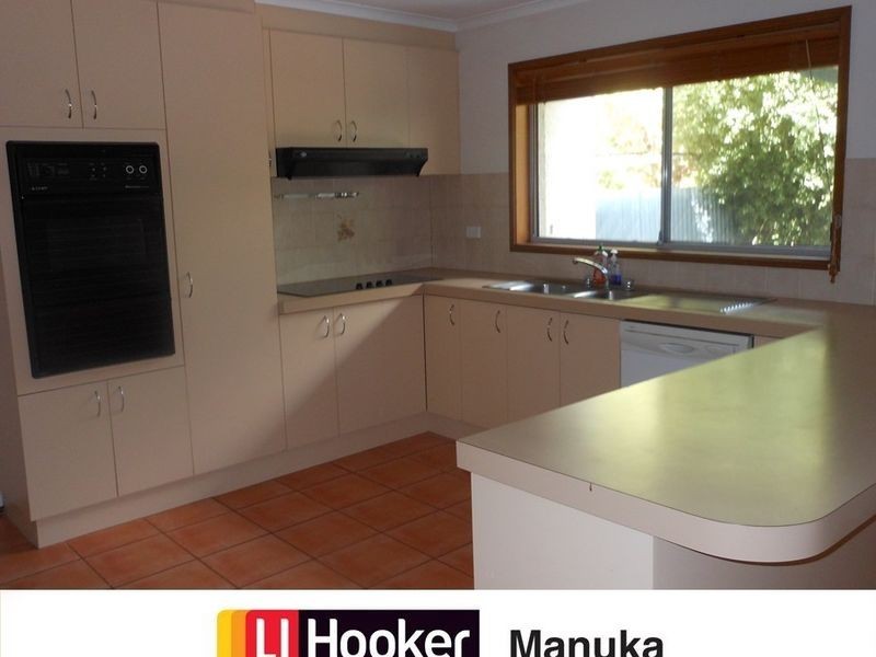 5 Dods Place, Greenway ACT 2900