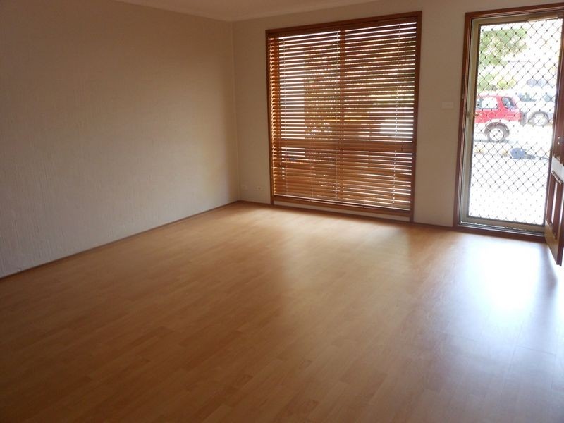 5 Dods Place, Greenway ACT 2900