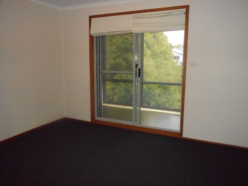 5 Dods Place, Greenway ACT 2900