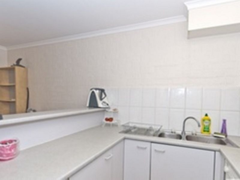 2/9 Howitt Street, Kingston ACT 2604