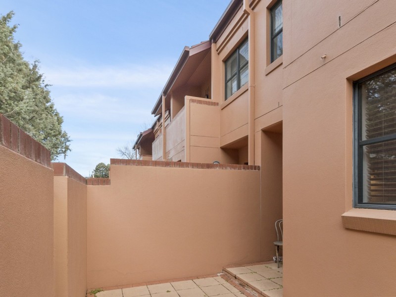 13/72 Canberra Avenue, Griffith ACT 2603