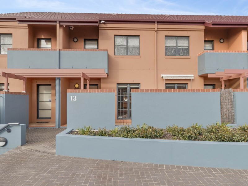 13/72 Canberra Avenue, Griffith ACT 2603