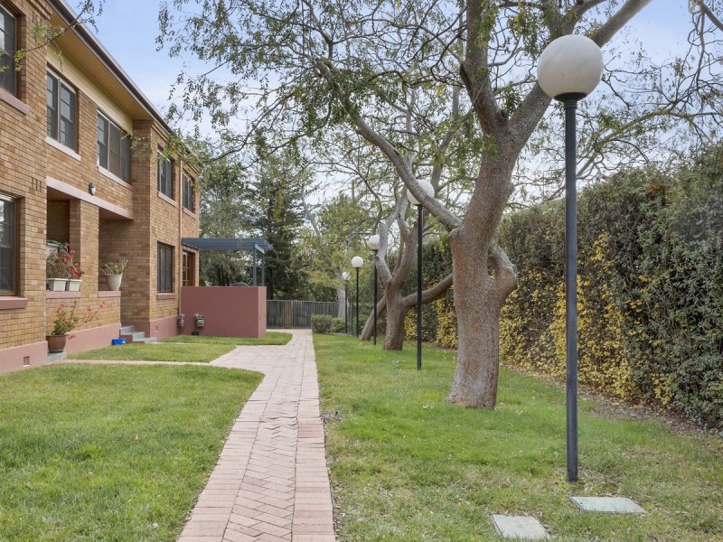 13/72 Canberra Avenue, Griffith ACT 2603