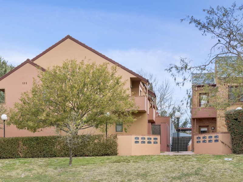 13/72 Canberra Avenue, Griffith ACT 2603