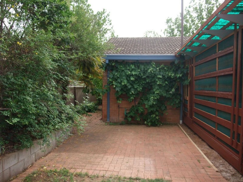 100 Kitchener Street, Garran ACT 2605