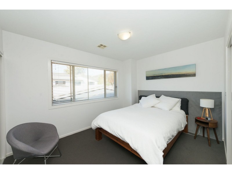 13/215 Aspinall Street, Watson ACT 2602