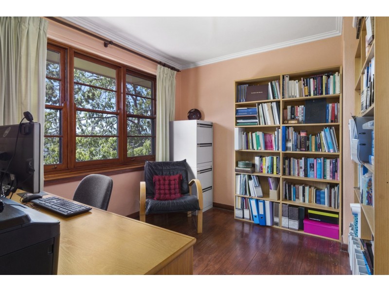 3 Fraser Place, Yarralumla ACT 2600