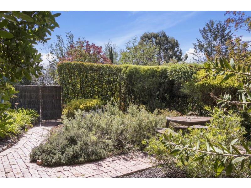 3 Fraser Place, Yarralumla ACT 2600