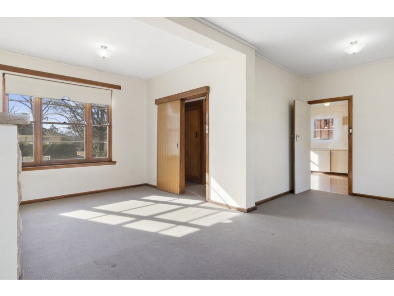 29 Vaughan Gardens, Narrabundah ACT 2604