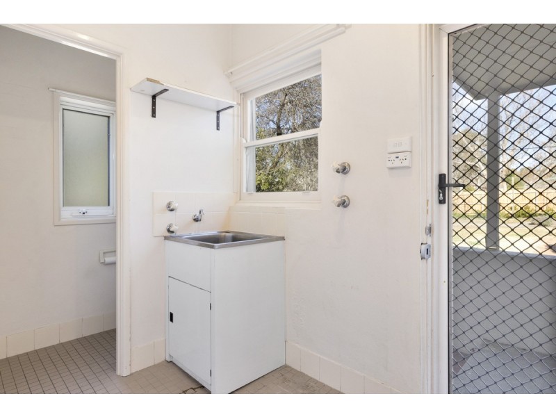 29 Vaughan Gardens, Narrabundah ACT 2604