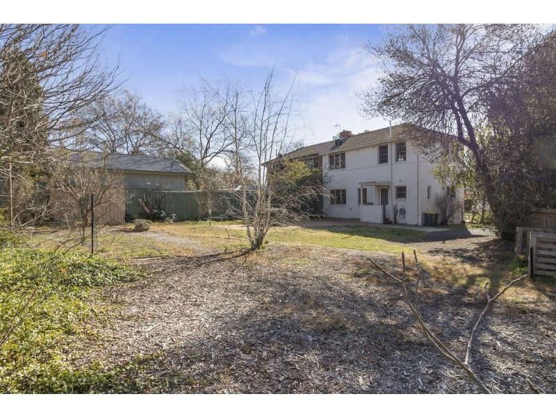 29 Vaughan Gardens, Narrabundah ACT 2604