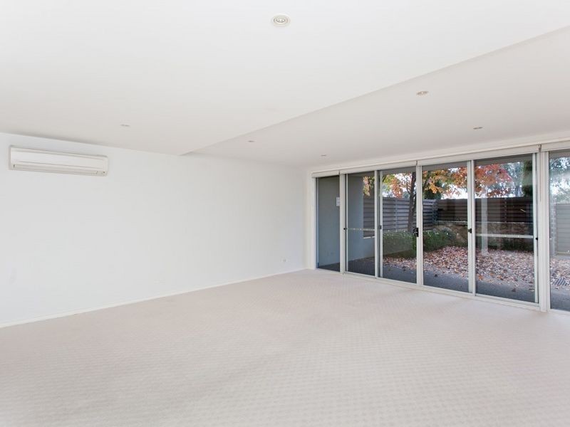 40/40 Canberra Avenue, Forrest ACT 2603