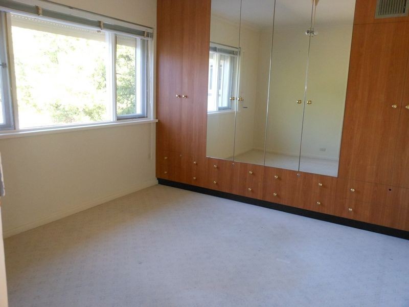 3 Zeehan Street, Red Hill ACT 2603