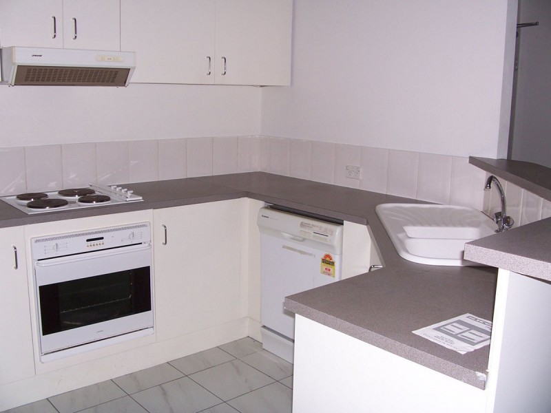 2/15 Howitt Street, Kingston ACT 2604