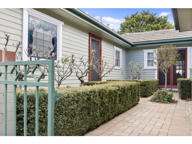 51 Endeavour Street, Red Hill ACT 2603