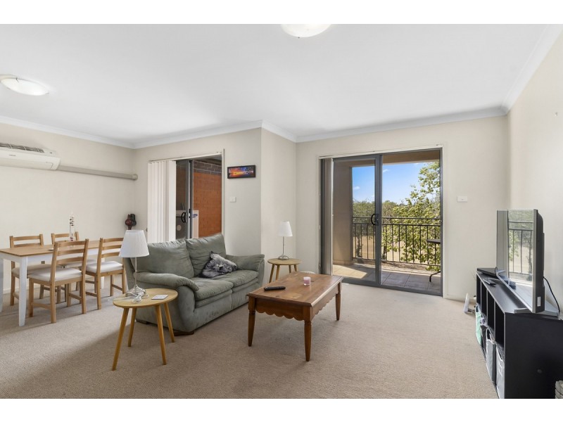 10/2 Namatjira Drive, Weston ACT 2611