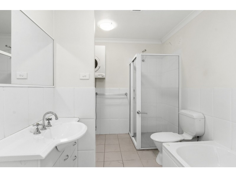 10/2 Namatjira Drive, Weston ACT 2611