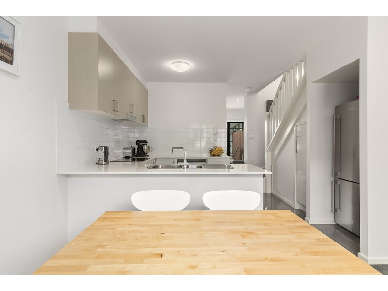 69/39 Jerrabomberra Avenue, Narrabundah ACT 2604