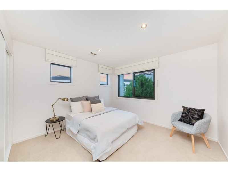 9 Waygoose Street, Kingston ACT 2604