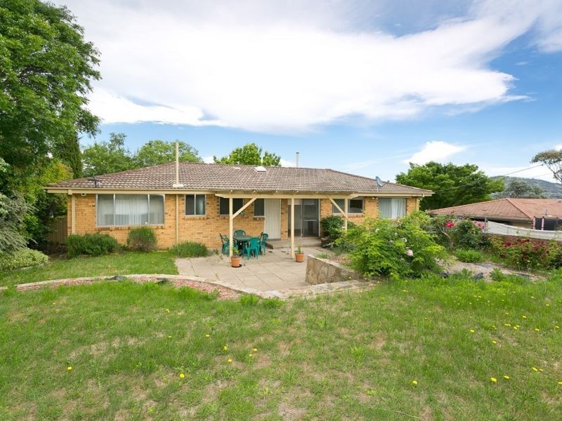 3 Hawkesbury Crescent, Farrer ACT 2607