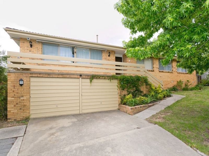 3 Hawkesbury Crescent, Farrer ACT 2607