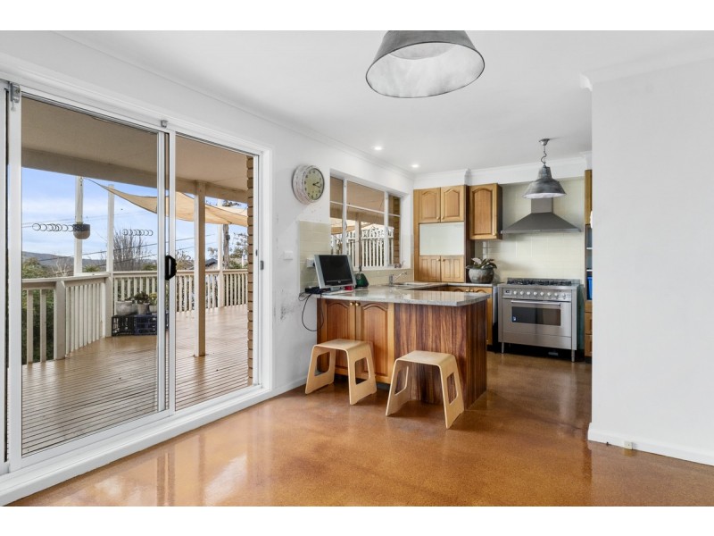 19 Beauchamp Street, Deakin ACT 2600