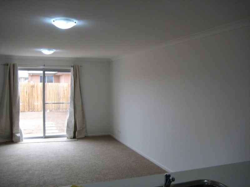 8 Herring Place, Macgregor ACT 2615