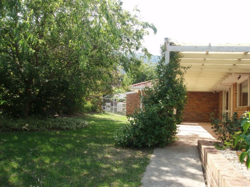 152 Julia Flynn Avenue, Isaacs ACT 2607