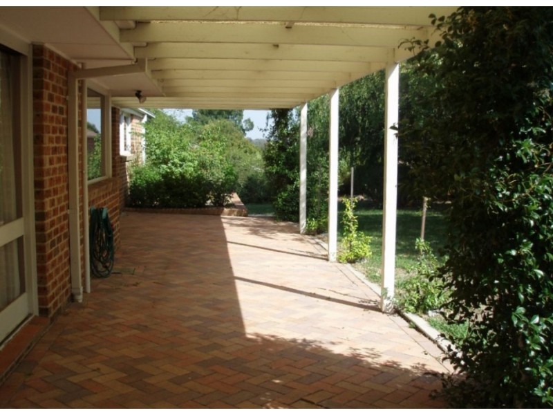 152 Julia Flynn Avenue, Isaacs ACT 2607