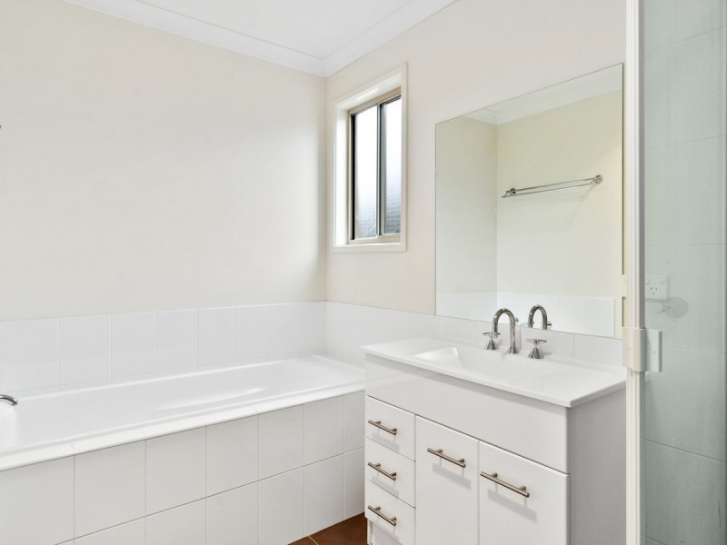 66 Bryan Hudson Street, Macgregor ACT 2615