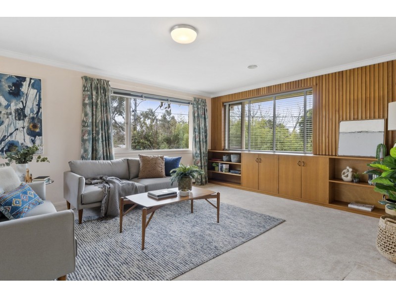 11 Dugan Street, Deakin ACT 2600